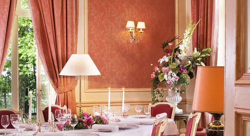 Chateau De Divonne 레스토랑 사진
